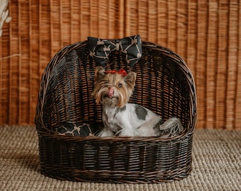 Handwoven Wicker Pet Bed – Cozy Dark Brown Basket with Decorative Bow and Cushion