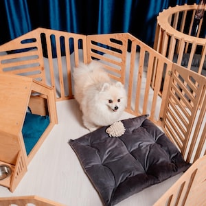 Set van 4 artikelen voor een klein hondenhok, 6 panelen met hondenbox, een hondenvoederbak en een hondenhok-salontafel met een kussen. Hondenmand kennel hondenhok
