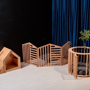 Set van 4 items: klein hondenhok, hondenvoerbak, 3 delen hondenbox en een hondenhok - salontafel met kussen. Hondenbed Behuizing voor puppy&#39;s
