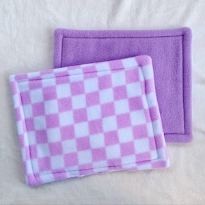 Lila Lila Polar Fleece Töpfchen Unterlage für Cuddle Sacks von Gizmo & Co - Kleine Käfigeinlage Töpfchen Unterlage für Meerschweinchenkäfig, 30 cm x 23 cm
