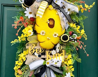 Beehive Wreath - Bee Kind