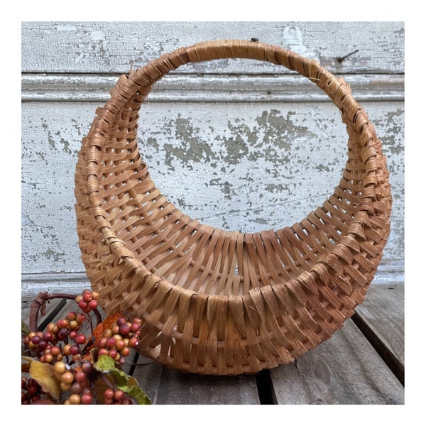 Vintage gathering basket ~ woven basket ~ unique basket