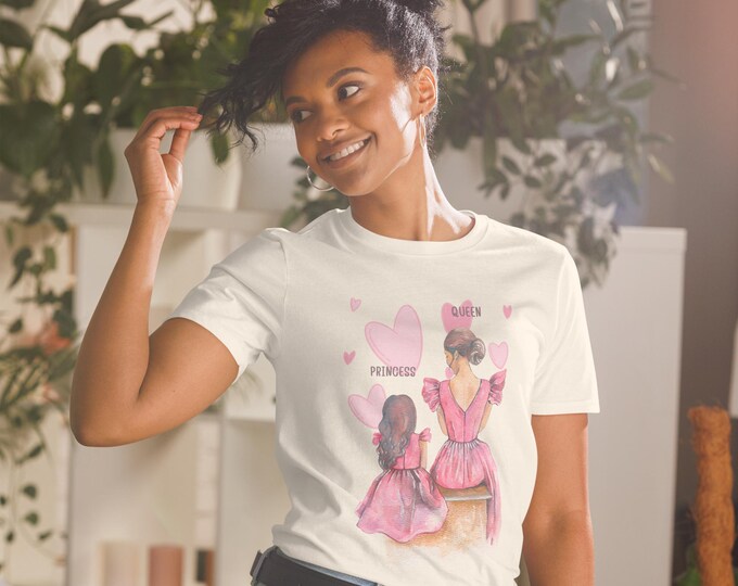 Short-Sleeve Mommy and Me Shirts – Queen & Princess