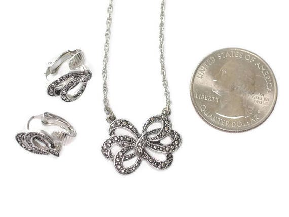 Avon Faux Marcasite Bow Necklace and Earrings Set… - image 5