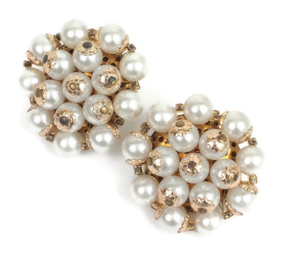 Faux Pearl Cluster Clip On Earrings Japan Gold To… - image 1