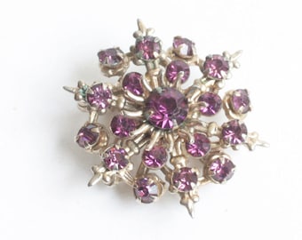 Spilla o ciondolo in stile atomico con strass viola: tridimensionale a strati, di dimensioni ridotte
