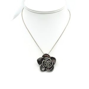 Sterling Silver Dimensional Flower Rose Pendant Necklace 18 Inch Chain Vintage