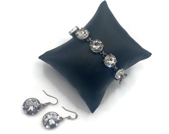 Clear Headlight Rhinestone Bracelet with Dangle Earrings: Bling Jewelry