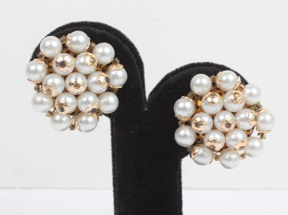 Faux Pearl Cluster Clip On Earrings Japan Gold To… - image 3