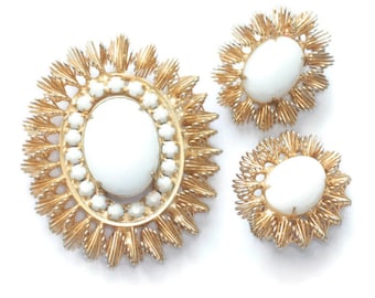 White Milk Glass Brooch Earrings Set Signed Jonne Gold Tone Setting Modernist Design Demi Parure