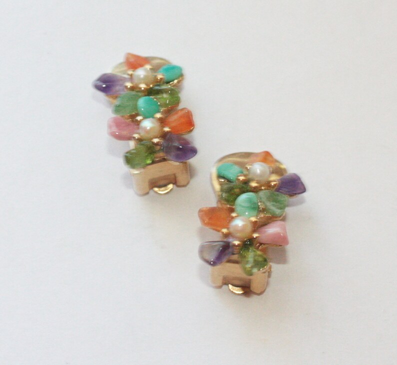 Swoboda Semi Precious Gemstone Brooch Flower Basket Pin Clip On Earrings Vintage Demi Parure