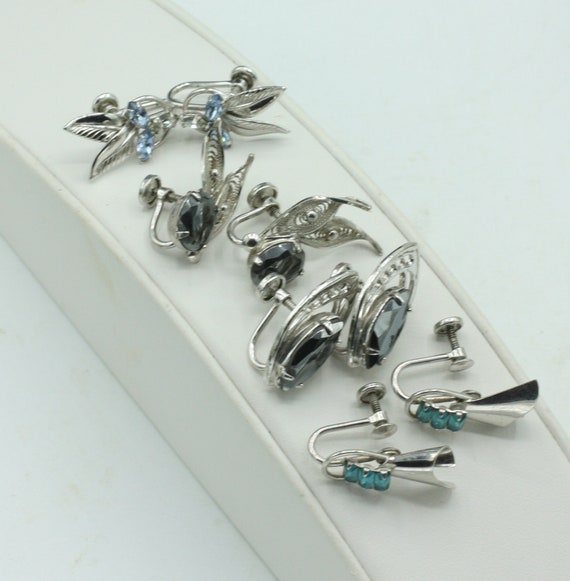Lot of Four Sterling Screw Back Earrings Mid Cent… - image 4