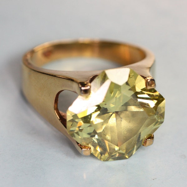 Vintage Simulated Peridot Ring Gold Tone Huge Stone