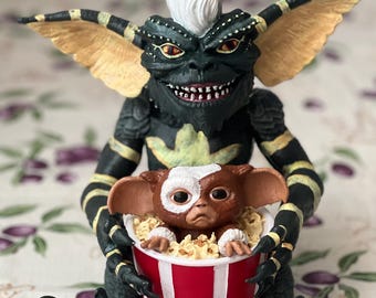 手描きのグレムリン ギズモフィギュア：80年代映画の装飾 - Etsy 日本