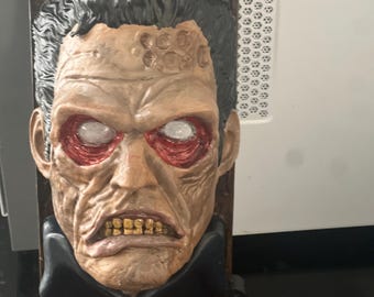 Colgante de pared de cenizas de Evil Dead: decoración detallada inspirada en películas de terror: arte de pared coleccionable de Ash Williams para fanáticos de Evil Dead, decoración de terror,