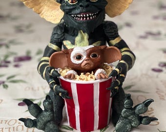 手描きのグレムリン ギズモフィギュア：80年代映画の装飾 - Etsy 日本