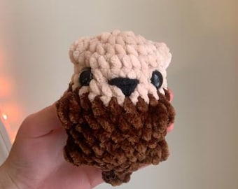 Peluche lontra marina all'uncinetto