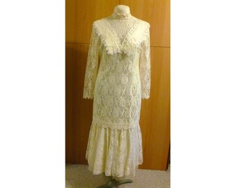 1970s Lace Wedding Dress, Flapper Style, with Veil, Gunne Sax style