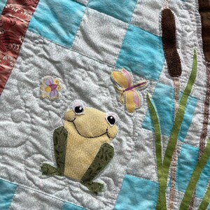 Sweet Little FROGS Baby Lap Quilt! 100% Cotton, Soft Flannel Backing, Blankie, FREE SHIP!!
