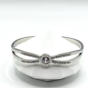 18K Gold-Plated Stainless Steel Cubic Zirconia Bangle Bracelet – Elegant Women’s Jewelry