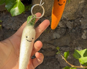 Felt Carrot & Radish Keychain: Handmade Wool Vegetable Bag Charm