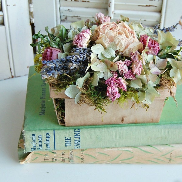 Spring Dried Flower Arrangement / Shabby Cottage Dried Floral / Peony, Lavender, Roses