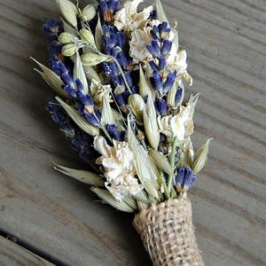 Wedding Boutonniere / Dried Flower Boutonniere / Dried Lavender / Rustic Groom Boutonniere