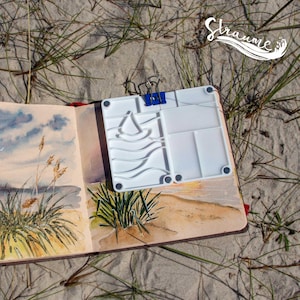 Gift for Creative Travelers: Portable Watercolor / Gouache Palette with unique ship and wave pans design