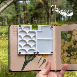 14個のウェルを備えたユニークな旅行用水彩パレット | 3Dプリントとマグネット式で使いやすい