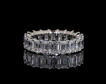Half Eternity Band with 4.46ct Emerald F VS1