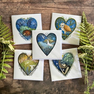 Lot de 5 cartes de voeux coeur par Amanda Clark - cartes de voeux saisonnières, cartes en forme de coeur, cartes d'animaux des bois, cartes d'art de conte de fées