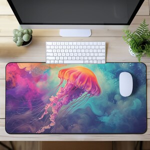 Aquarell Qualle Schreibtischmatte, Sea Lover Decor, Unterwasser Design Mauspad, Gaming Mauspad, Buntes Qualle Design, Minimalistischer Schreibtisch