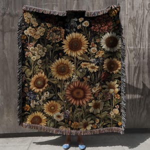 Sunflower Woven Blanket, Boho Throw Blanket, Floral Cottagecore Woven Wall Hanging, Sunflower Throw, Large Tapestry, Woven Picnic Blanket