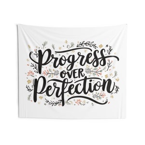Klassenzimmer Wandteppich, Fortschritt über Perfektion, BOHO Klassenzimmer Dekor, Lehrer Dekor, Klassenzimmer Dekor, Motivationsthema, Innenwandteppich Bild 5