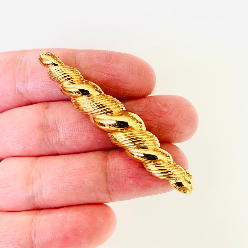 Mid Century Women Brooch Gold Tone Shell Brooch Vintage Monet Gold Tone Shell Brooch