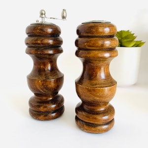 Vintage Wood Salt Shaker & Pepper Mill Set - Wooden Salt and Pepper Shaker Made in Taiwan
