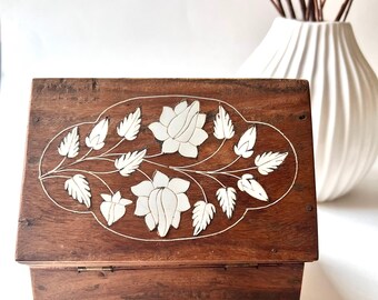 Vintage Wooden Box With Inlaid Flower Designs