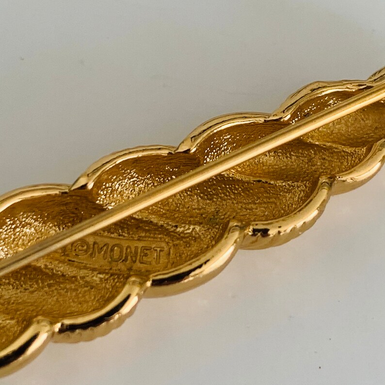 Mid Century Women Brooch Gold Tone Shell Brooch Vintage Monet Gold Tone Shell Brooch