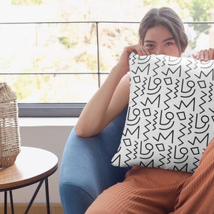 Black and White Abstract Pillow Cover, Geometric Line Art Cushion, Minimalist Home Decor, Modern Throw Pillow, Scandinavian Style