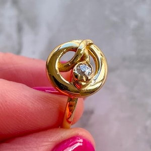 Victorian 18k Gold Ouroboros Snake Ring Featuring a Stunning Old Cushion Cut Diamond Antique