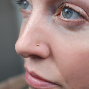 Triple Dot Nose Stud in 14 Karat Gold - Minimalist Nose Ring - Perfect for Wedding Jewelry or Wear It at the Office - a Pretty Nose Stud