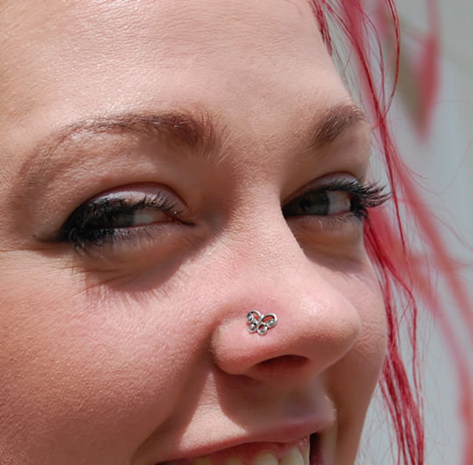 thumbnail image 2 of Implant Titanium Circular Horseshoe Ring - 16g, THREADLESS Push Fit Ideal For Septum, Daith Lip, Helix 2 of 12