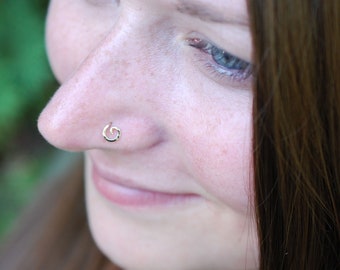 Gold Spiral Nose Stud - Coil Nose Ring - Handcrafted to Order in Your Gauge -  L, Screw, Bone End