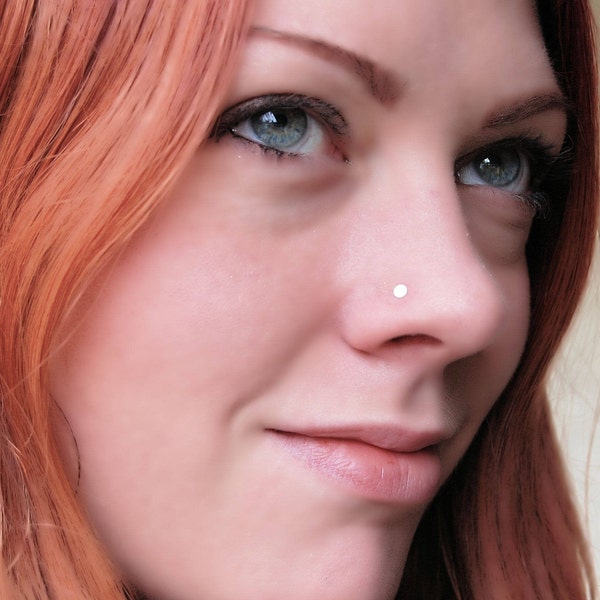 Gold Spot, Gold Dot Nose Stud, Flat to the Nose, Barely There Nose Ring, Minimalist Nose Stud, Invisible Nose Ring