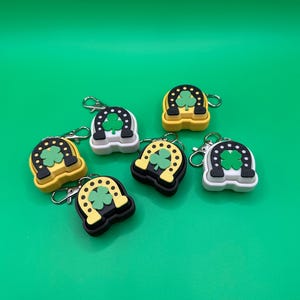 St. Patrick&#39;s Day 3&4 Leaf Clover Fidgets - 3D Printed Fidgets - Fidget Multi-Packs
