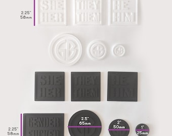 Parches de goma para pronombres de género: se aplican con calor con plancha o se cosen a máquina