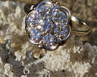 Vintage natural diamond white gold cluster