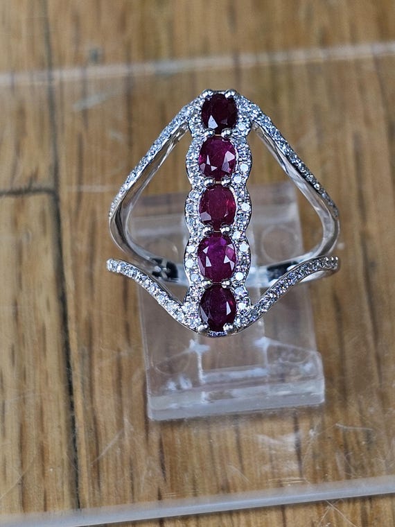 Effy Natural Ruby and diamond statement ring. - image 8