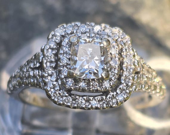 Diamond solitaire with halos - image 3