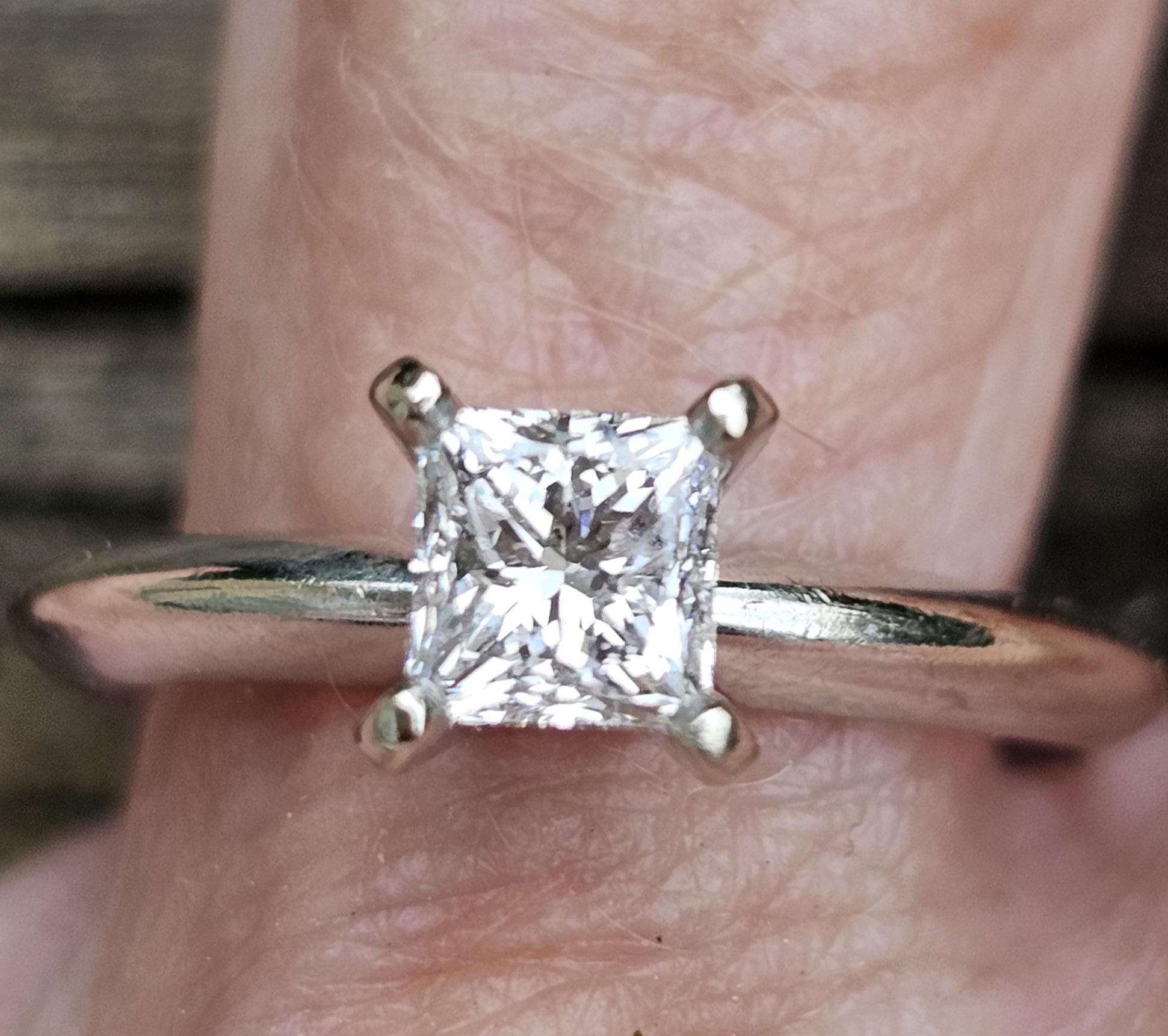 Princess Cut Diamant Verlobungsring in Weißgold